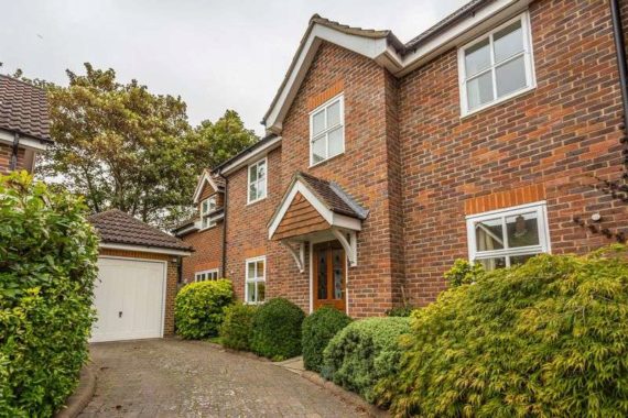 4 Bedroom Semi-Detac...